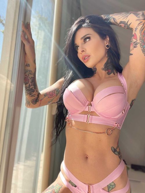@joannaangel