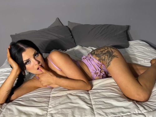 @itsmadelynmalibu nude itsmadelynmalibu nude