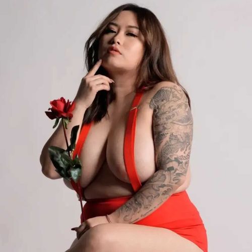 @officialjulieyang