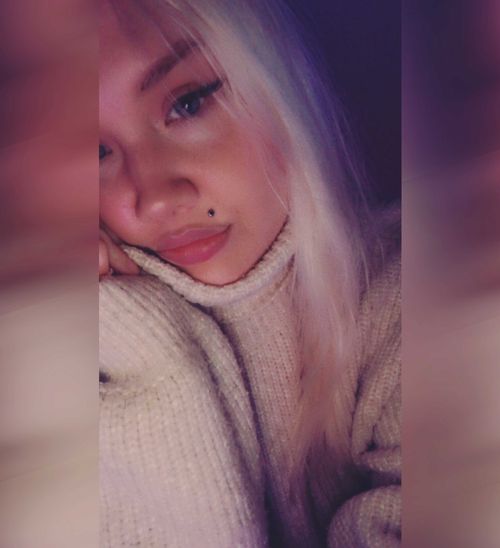@missqueenieee