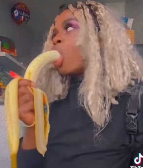 @thebananaqueen