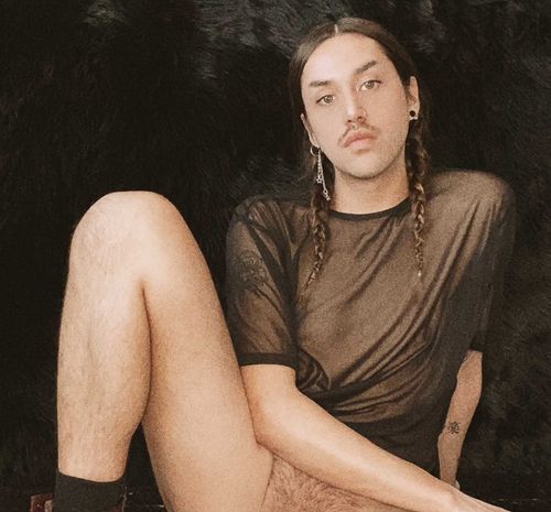 @adoredelano