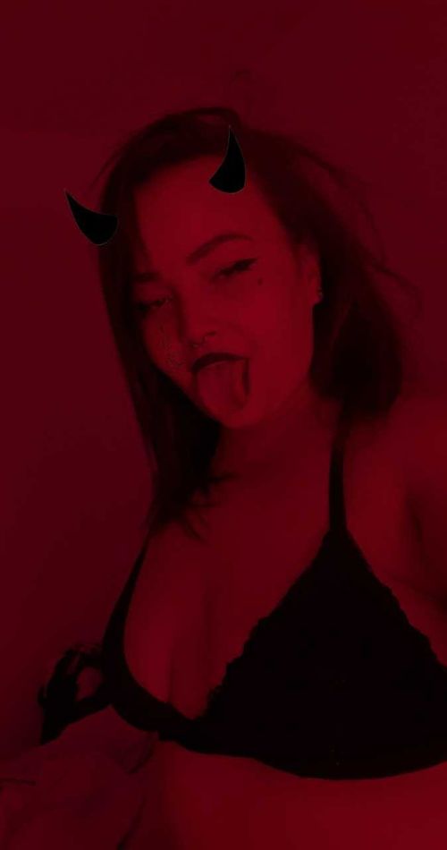 @sexywitchh