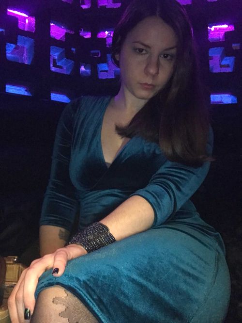 @queenzita
