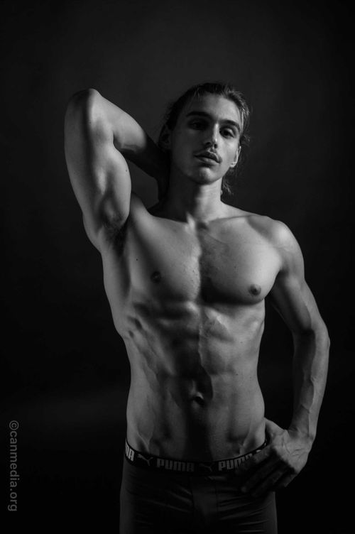 @iamlukaskeller