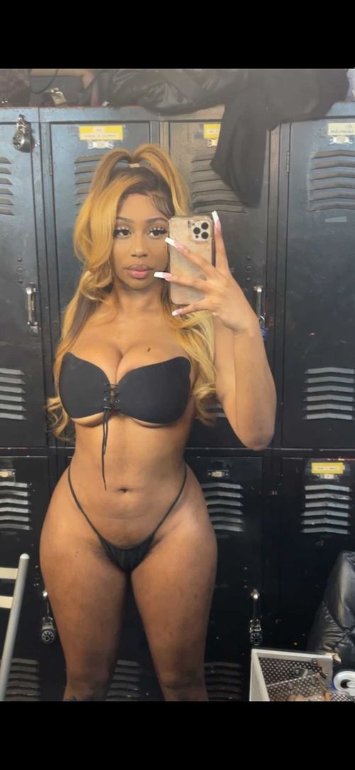 @lynialynn