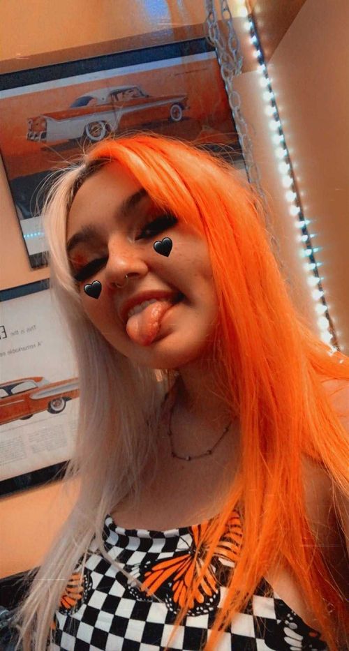 @succubusstray