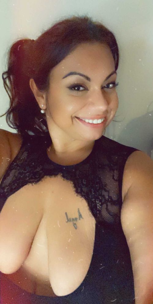 @angelhoneyeyez nude angelhoneyeyez nude