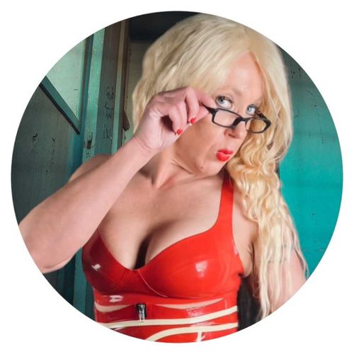 @windy_whispers_