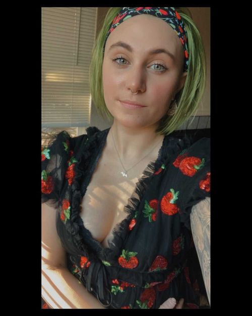 @manic_otakulife