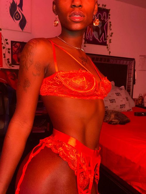 @juiciestgenie