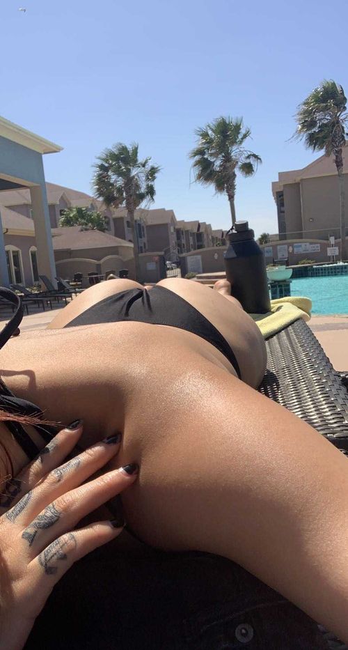 @yourmommyava nude yourmommyava nude