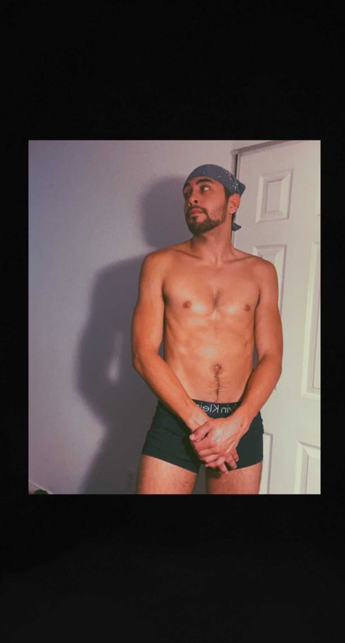 @sleazzybear