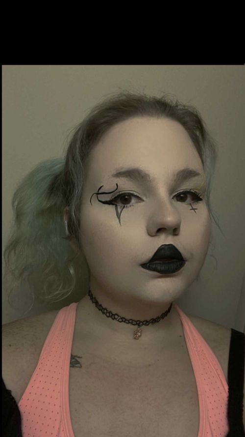 @poppyyflowerr