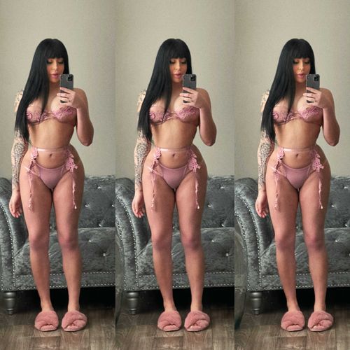 @avarkelly nude avarkelly nude