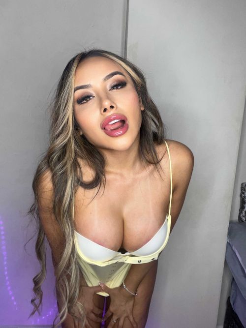 @itsstephania