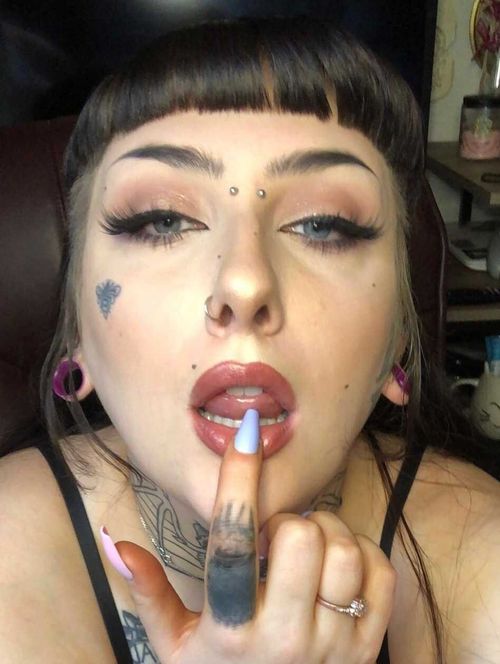 @maddiefoxx98