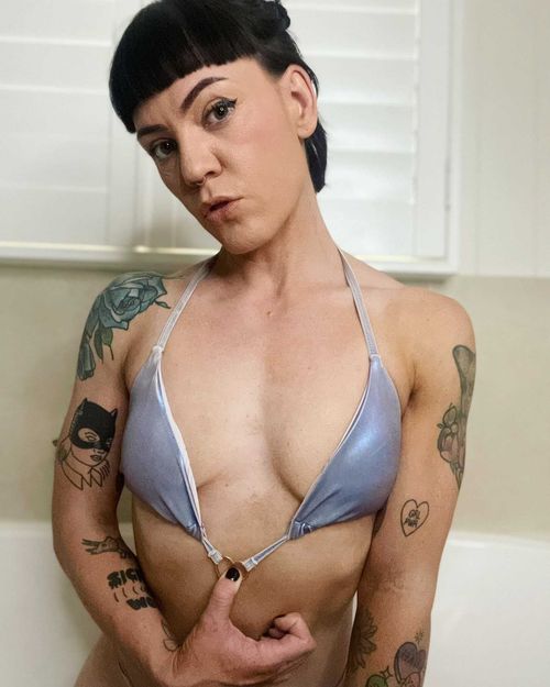 @rileyroguexx