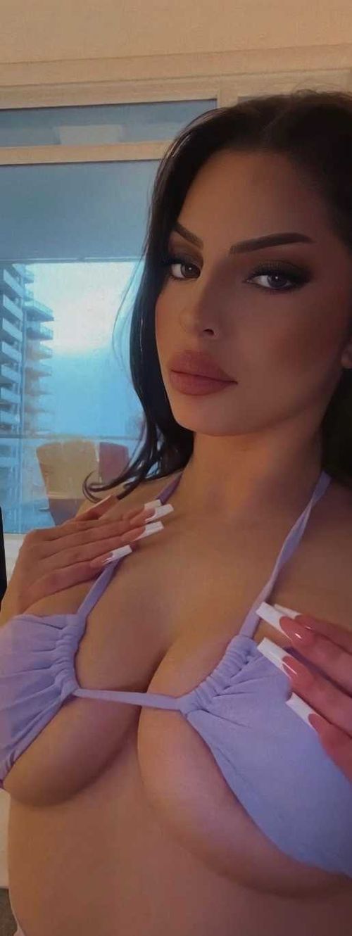 @curvygoddessxoxx