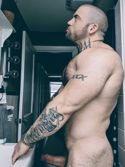 @musclebutt