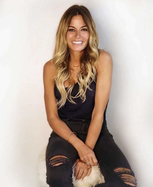 @kellybensimon