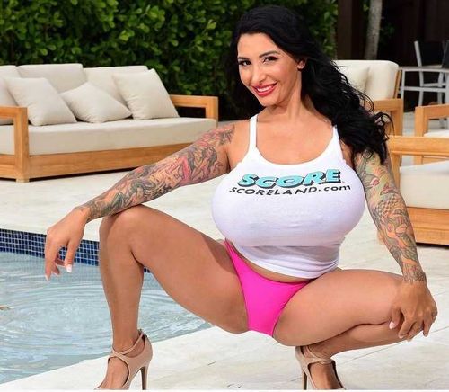 @rickiraxxx