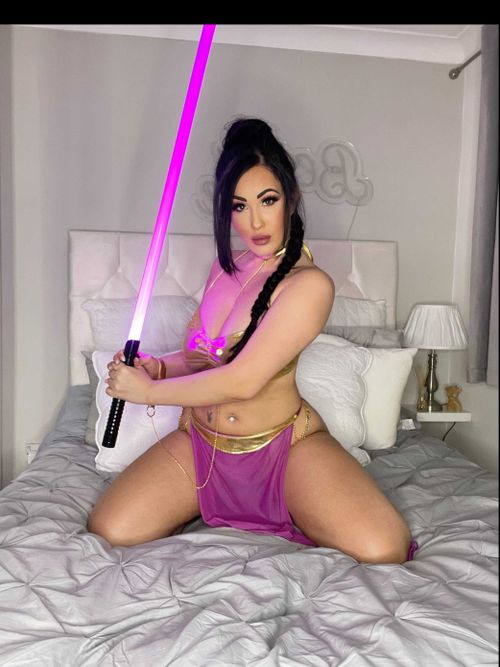 @beckyxdee