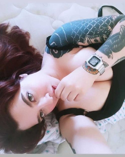 @littleeccarrottt
