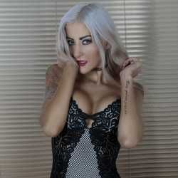 @sexybustyblondexxx