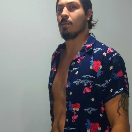 @adriangcam