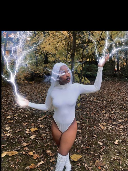 @akamckiver nude akamckiver nude