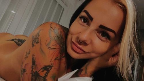 @annie_inked nude annie_inked nude