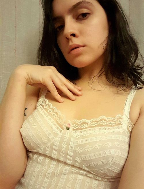 @apollonea253