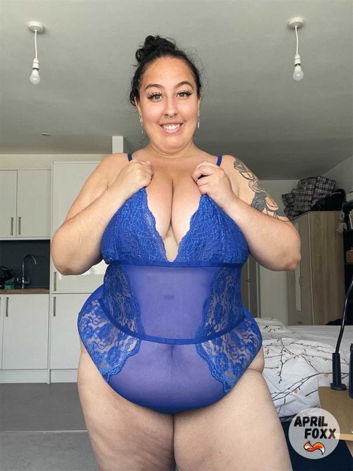 @aprilfoxx