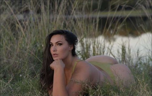 @aricakes.com nude aricakes.com nude