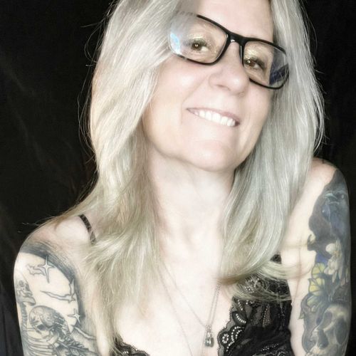 @artsyinkedblonde