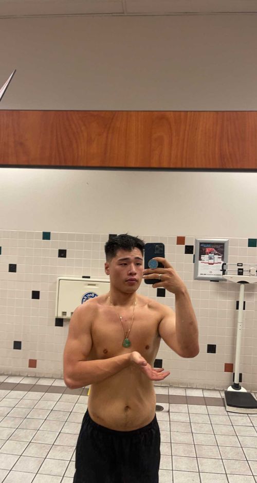 @asianwithadadbod