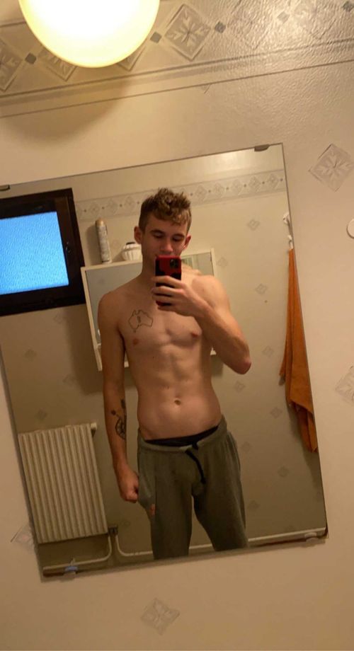 aussiesoccerboy nude