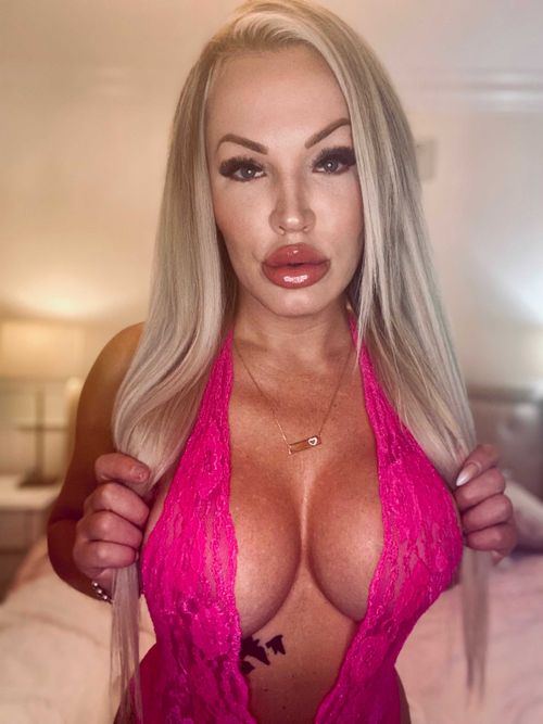 @a_v_a_james88