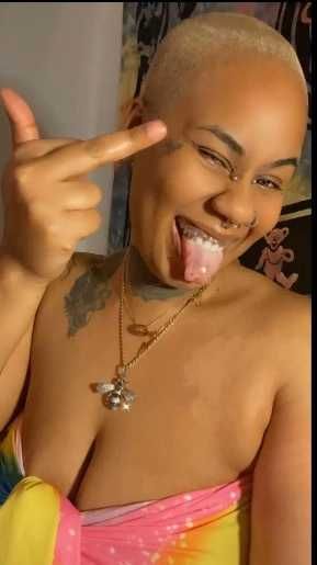 @honeydippedcee