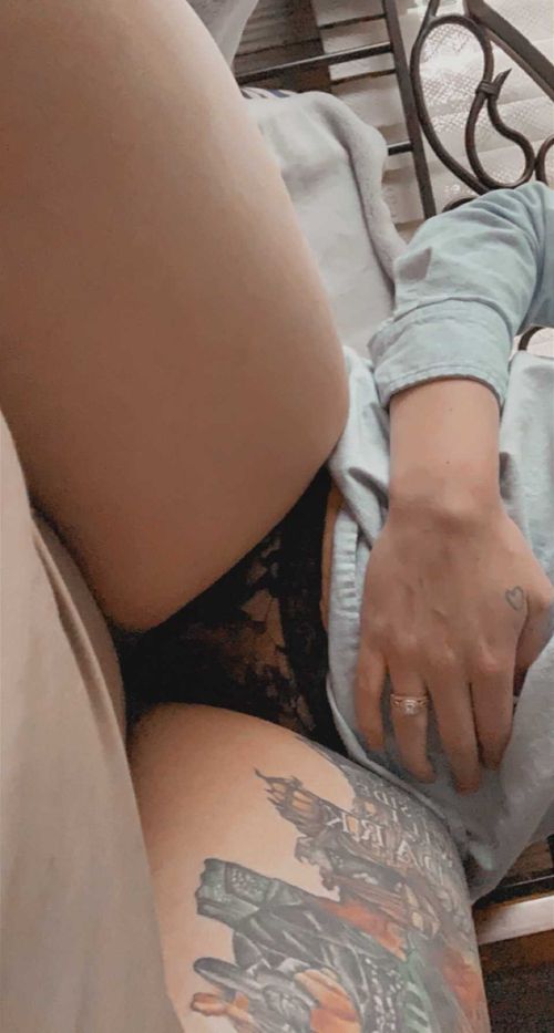 @badcaddy_babe