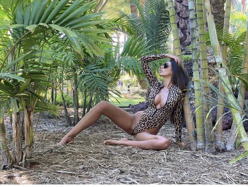 @balkanianbustysupermodel nude balkanianbustysupermodel nude