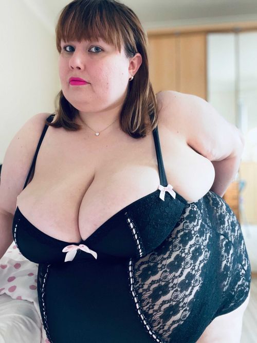 @bbwgoddessbella