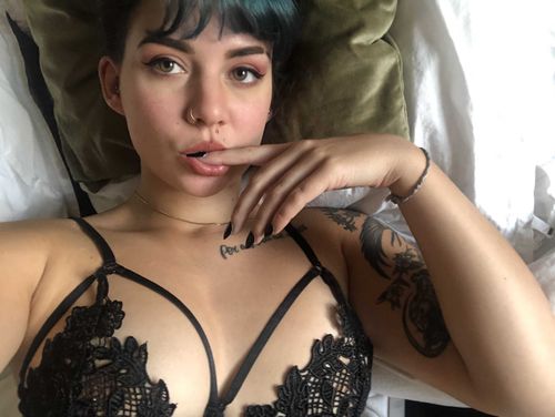 @bellaaaa