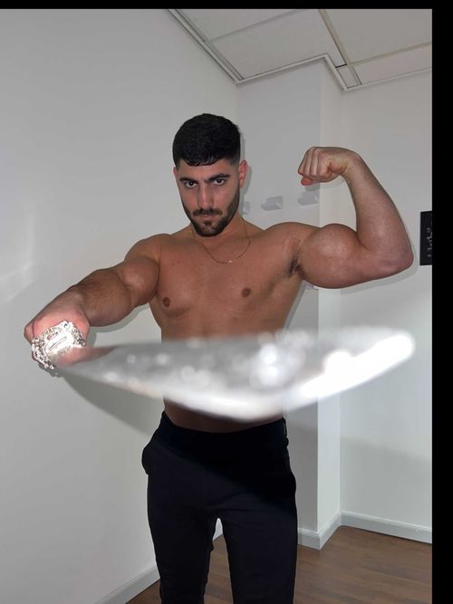 @bicepsking nude bicepsking nude