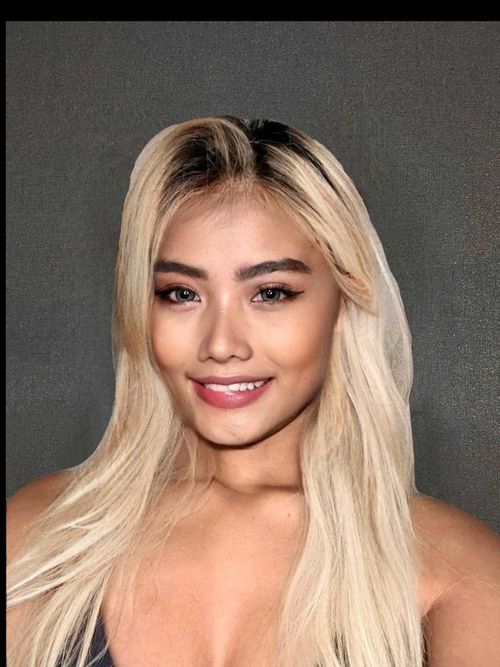 @blondasian