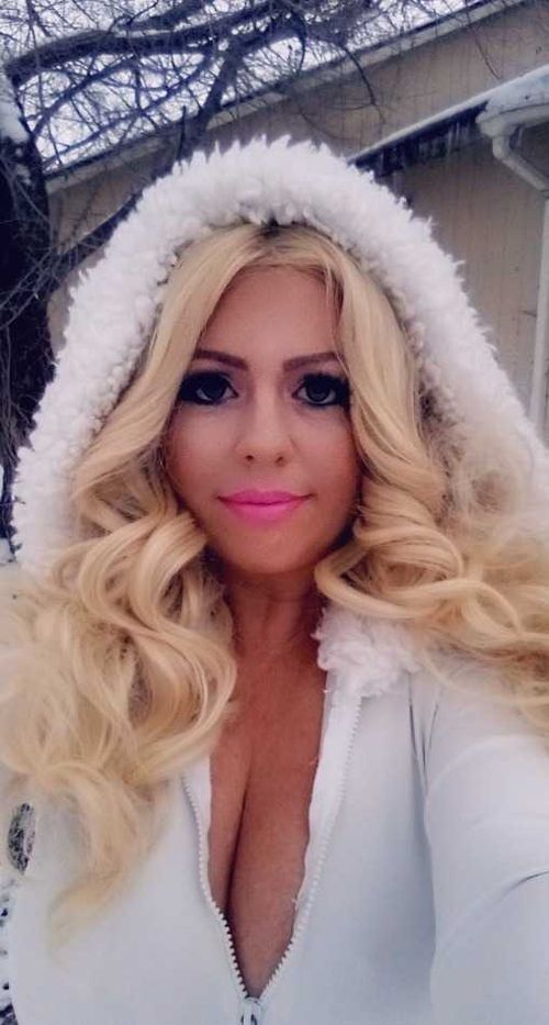 @blondecutie509