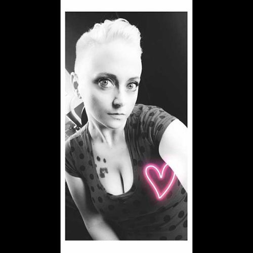 @bondbombshellfree