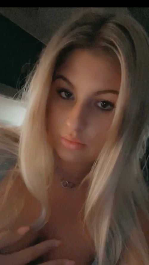 @bunnyblondegirl