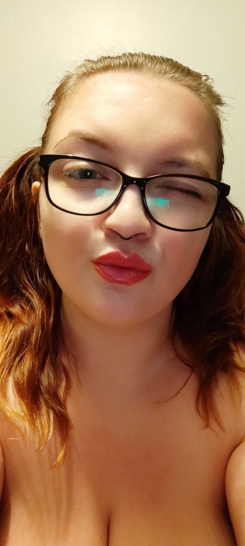 @buxomousprime